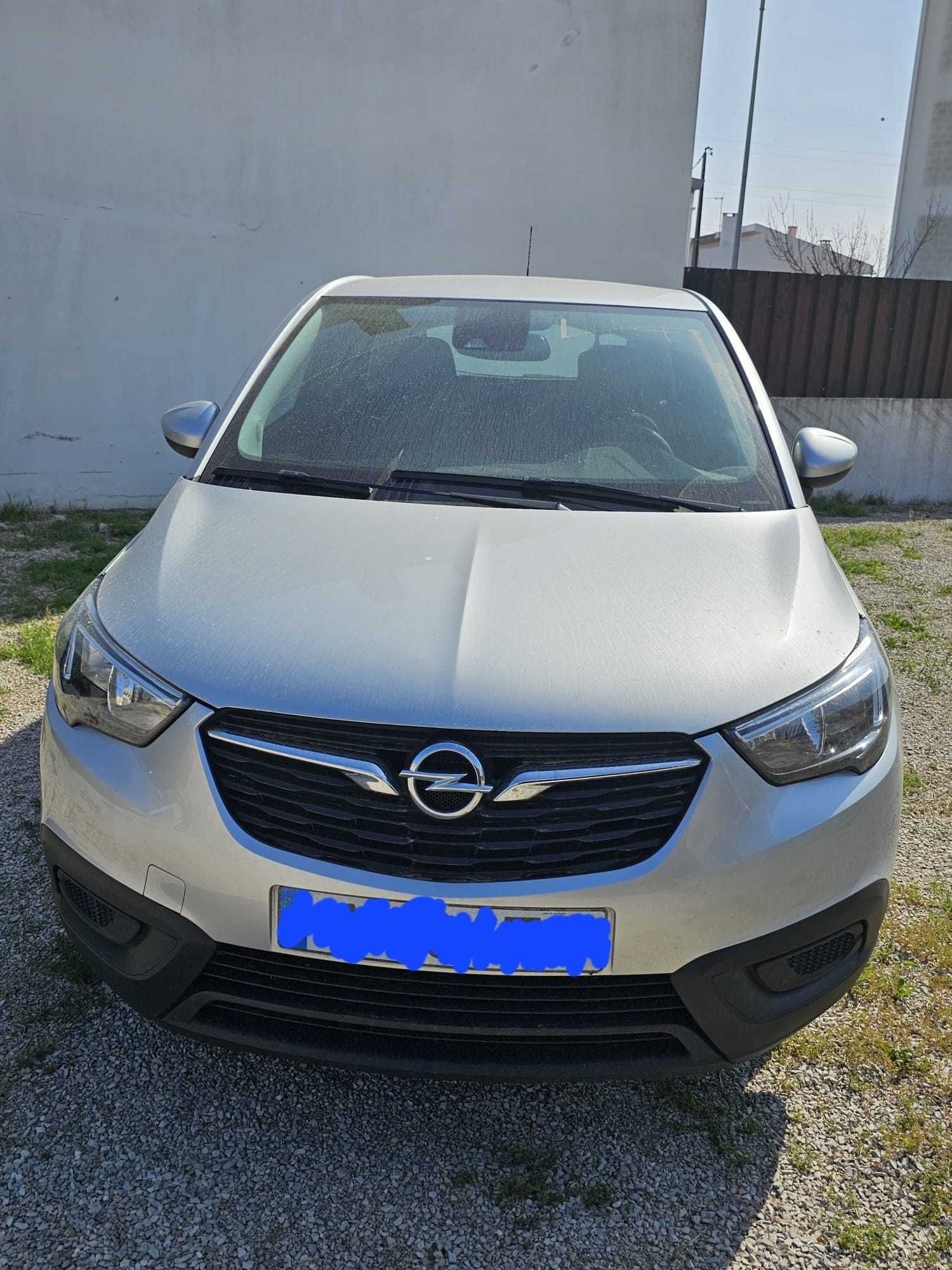 OPEL CROOSLAND X belo citadino