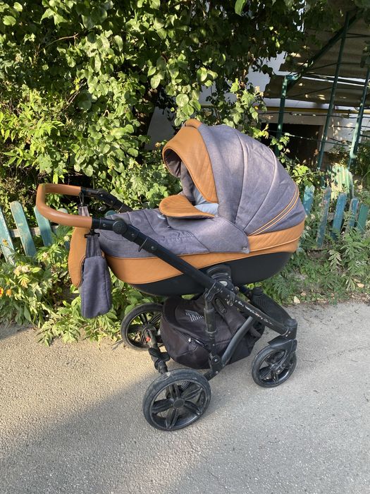 Коляска 2/1 Карелло браво