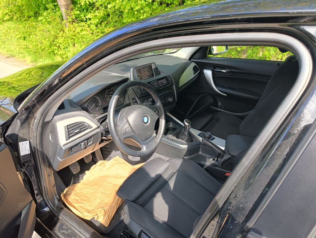 BMW serii 1 114i oryginalny przebieg