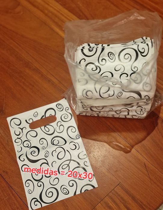 Sacos plasticos - 2 tamanhos