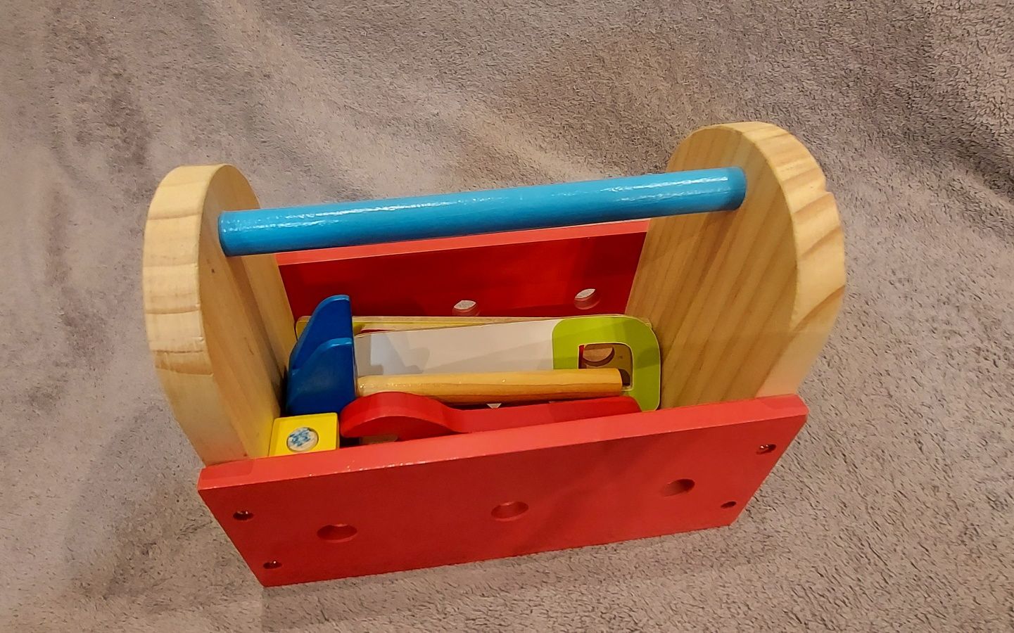 Dziecięcy zestaw narzędzi drewnianych w skrzynce
