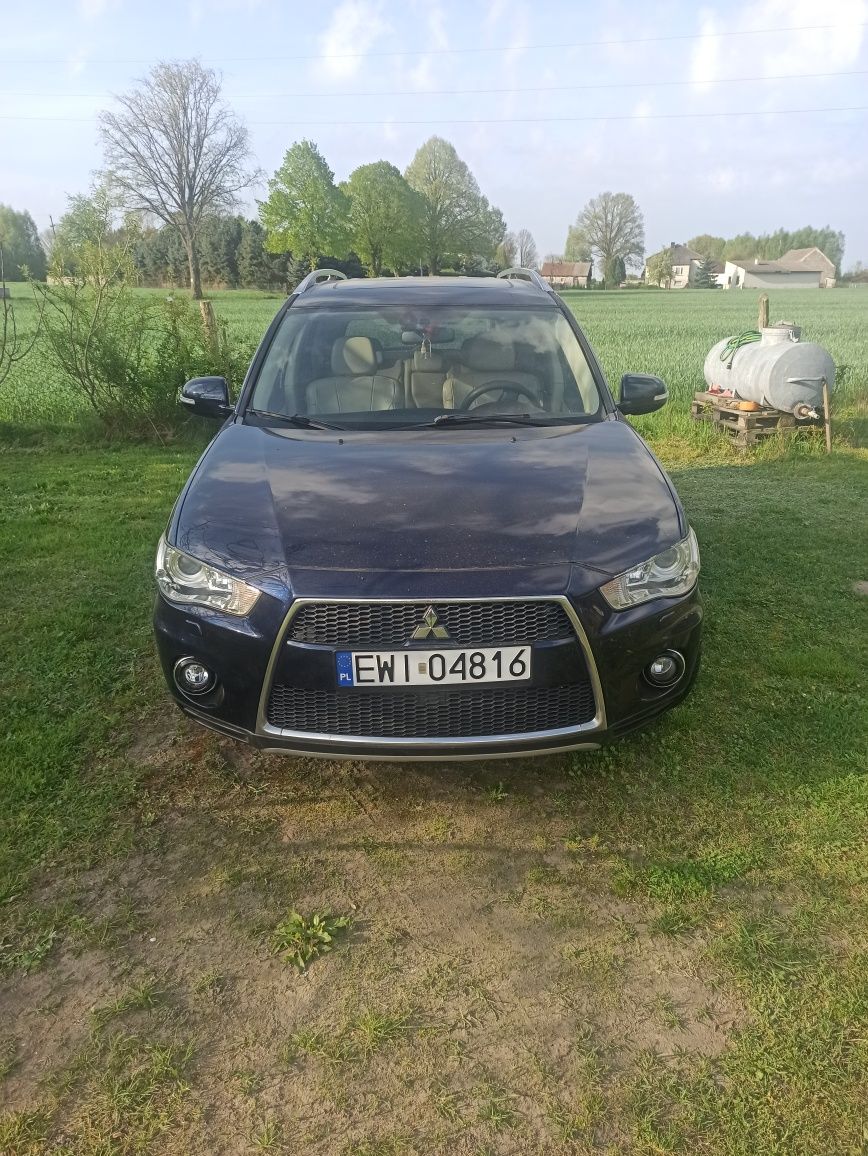 Mitsubishi Outlander 2009 7osobowy