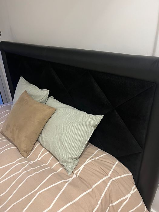 Cama casal com colchão