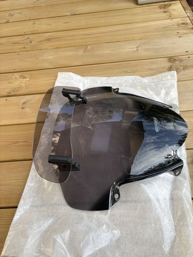Szyba z deflektorem  MRA Suzuki GSXFA1250