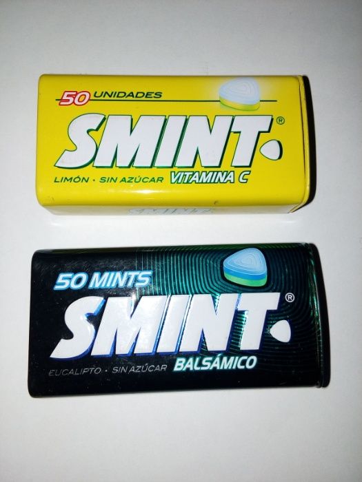 Latas de whisky antigas em bom estado