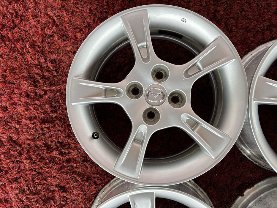 Original Mazda 2 323 Kia Hyundai R15 4x100