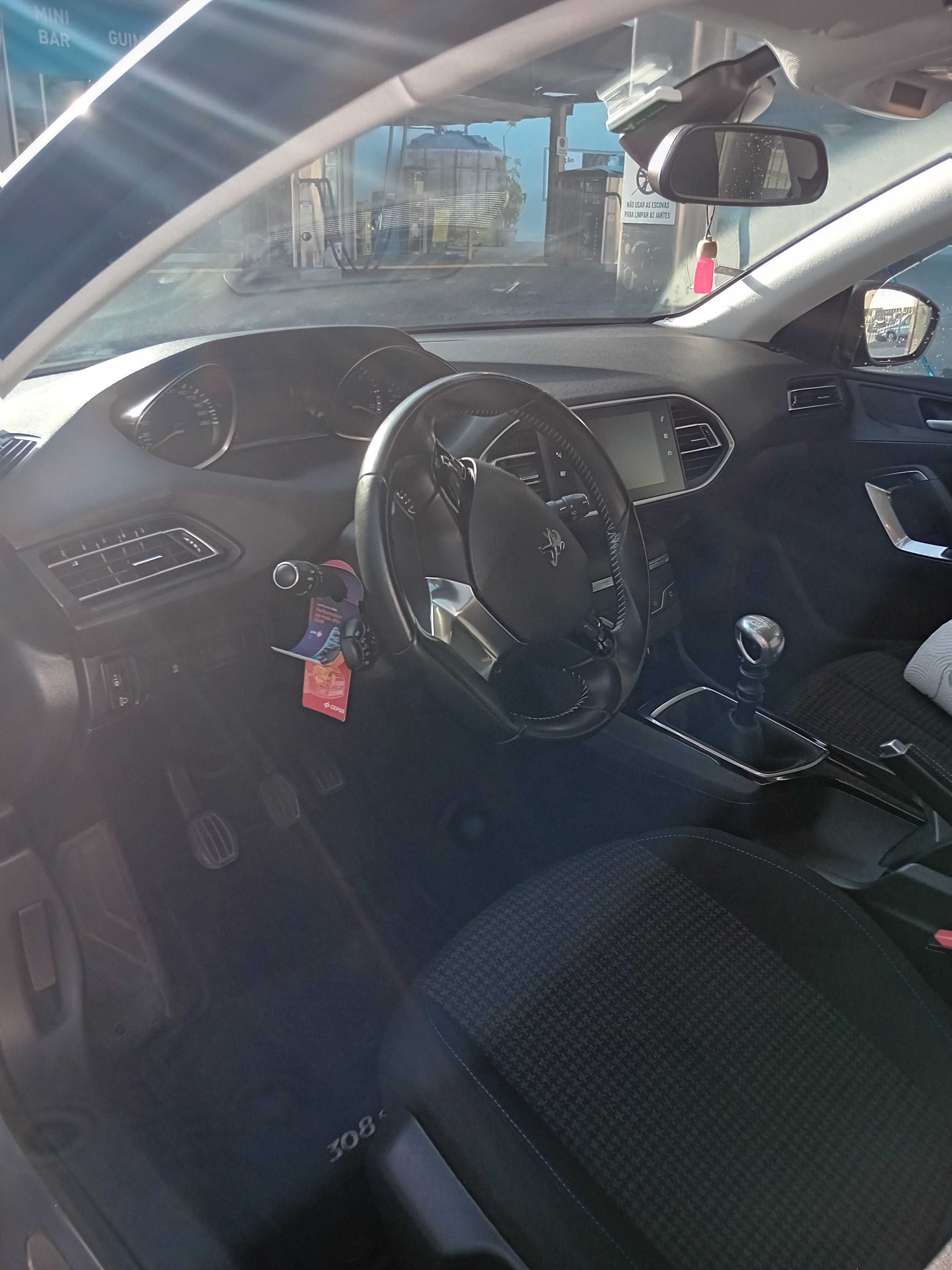 Peugeot 308sw 1.5 blueHDI