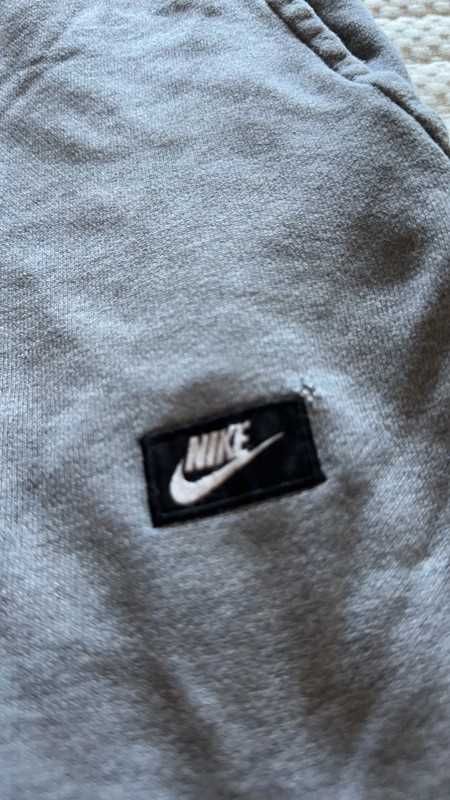 spodnie nike tech fleece l