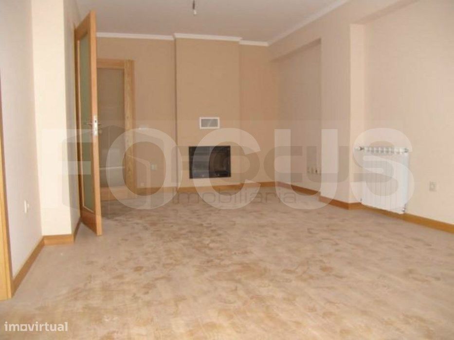 Apartamento T2 para arrendamento - Aveiro centro