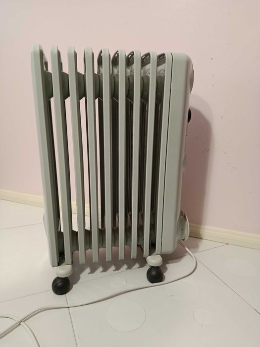 DeLonghi  Radia S (aquecedor a óleo)
