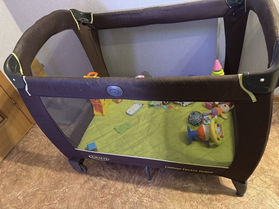 Продам коляску Zippy Sport 2 в 1 манеж-ліжко у подарунок