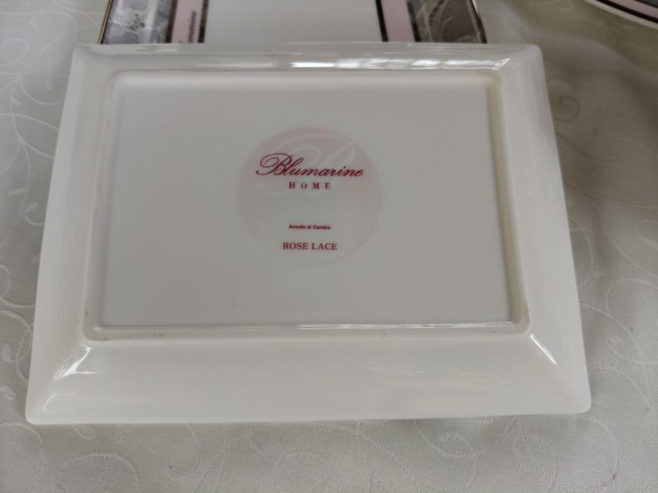 Посуд від  Bluemarine