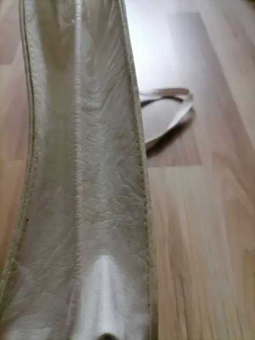 Skórzana biała torebka prl