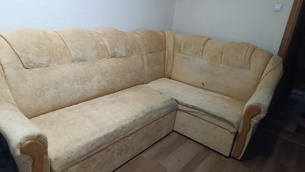 Диван ,куток розкладний