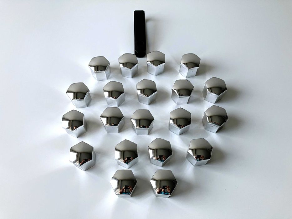 Srebrne nakładki ochronne do śrub 19mm do Volkswagen Audi Skoda Seat!