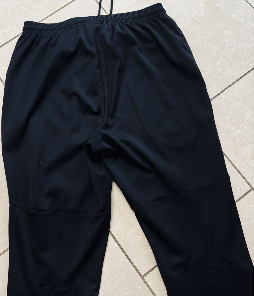 Nike Dri-Fit joggery sportowe czarne spodnie r. S , siłownia, jak nowe