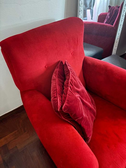 Par Poltronas vermelhas