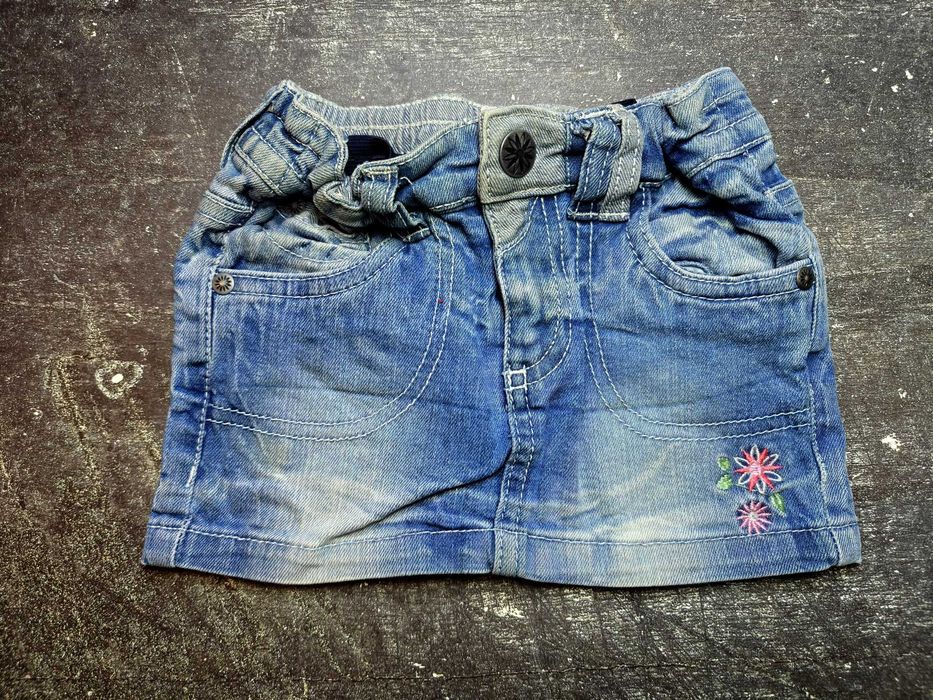 Błękitna jeansowa spódniczka niemowlęca