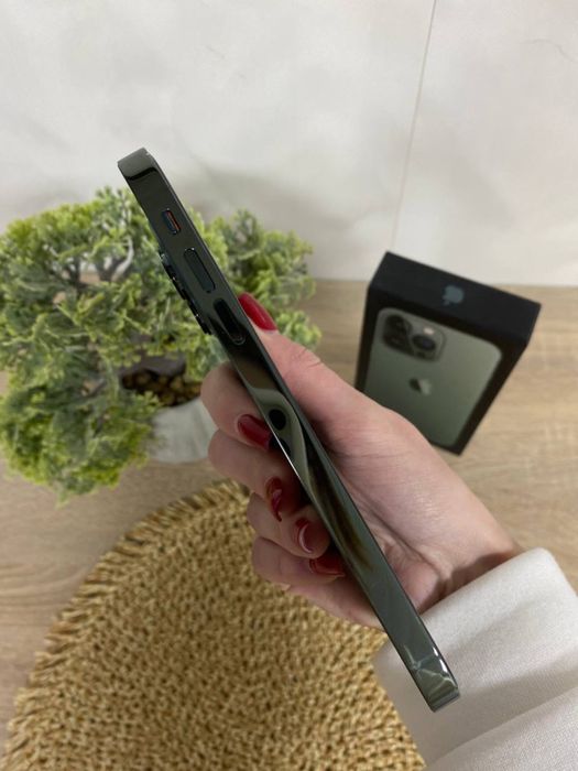 IPhone 13 Pro (Alpine Green) 64GB IPhone Xr в корпусі 13 Pro