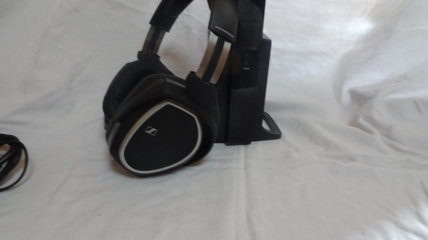 Headphones Sennheiser wireless