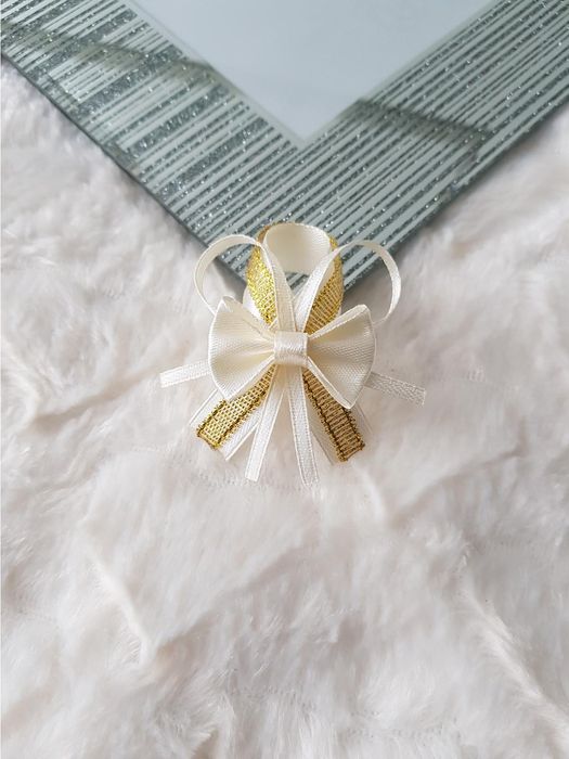 100 szt - przypinki dla gości weselnych + ecru złote