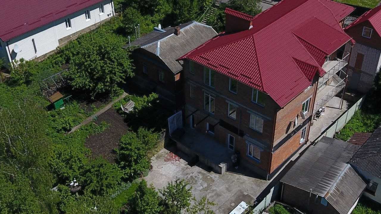 Продам будинок в центрі міста, Завадського, 2 поверхи, 5 кімнат