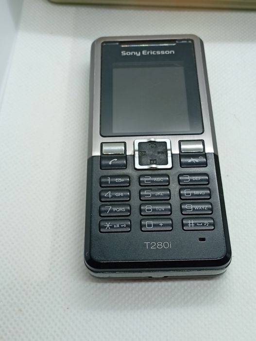 Telemóvel Sony Ericsson T280i