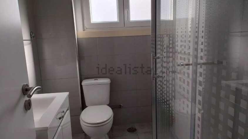 Andar de moradia T3 no centro do Laranjeiro