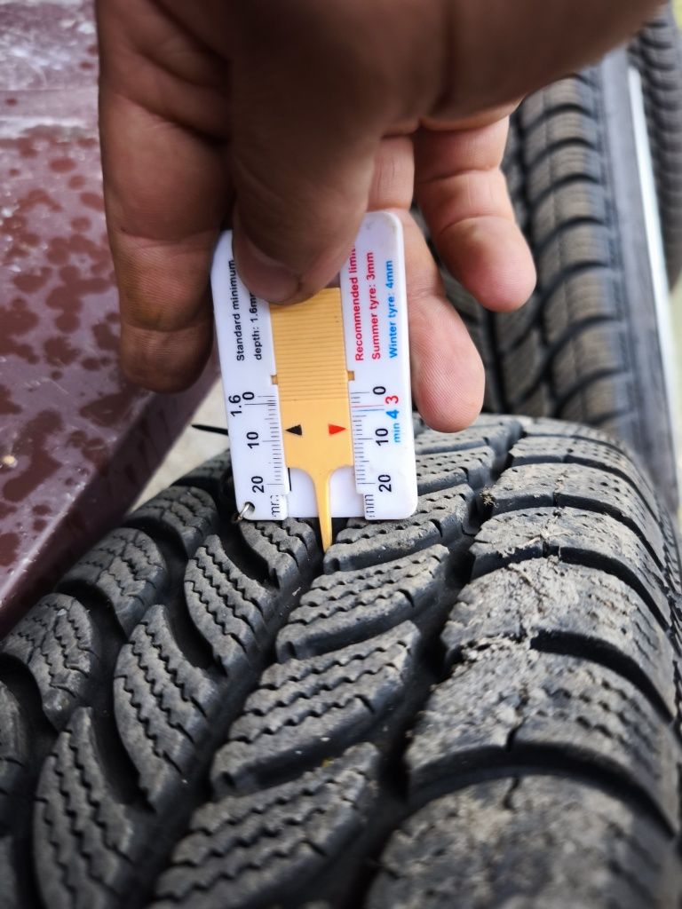 Koła zimowe 4x100 Dębica 165/70R14 24 rok 8 mm