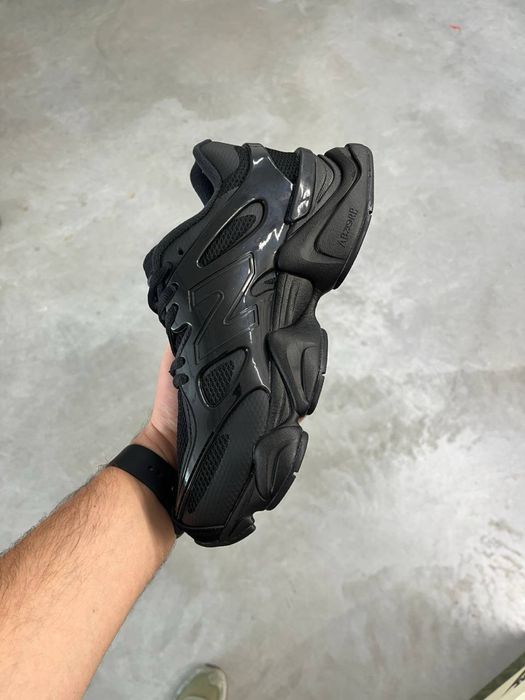 36-45 р New balance 9060 triple black