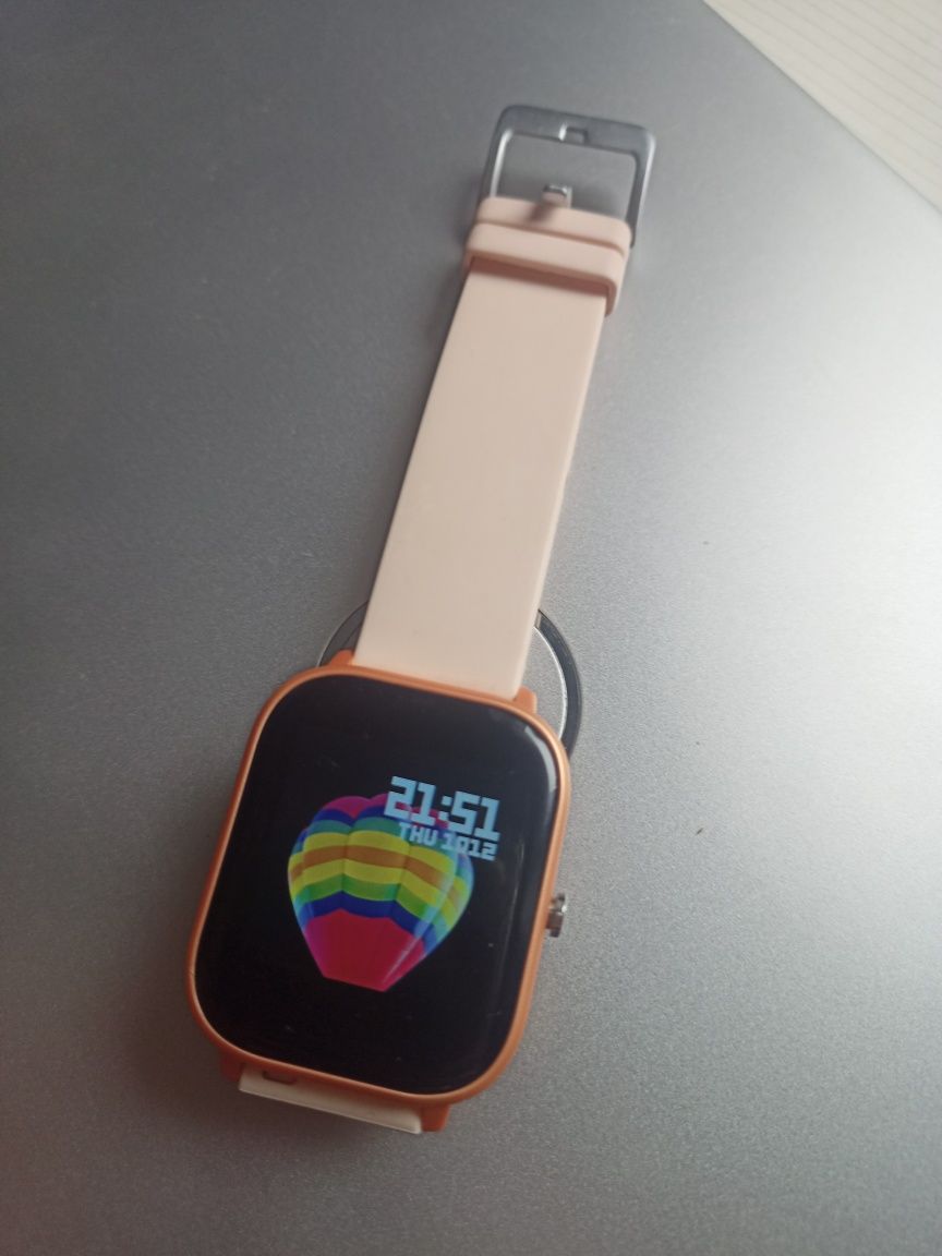 Smartfon Huawei + etui Tanio telefon komórkowy + smartwatch gratis
