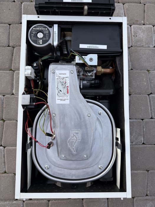 Nefit Bosch ProLine 24kw Конденсаційний 2контурний газовий котел