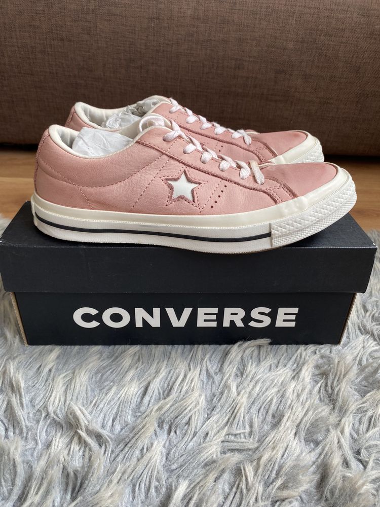 różowe converse one star