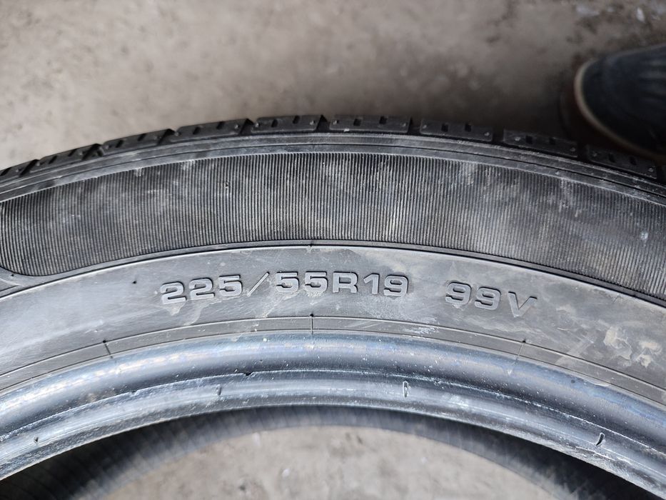 225.55.19 GoodYear 4шт лето БУ склад шины резина из Европы всесезон 55