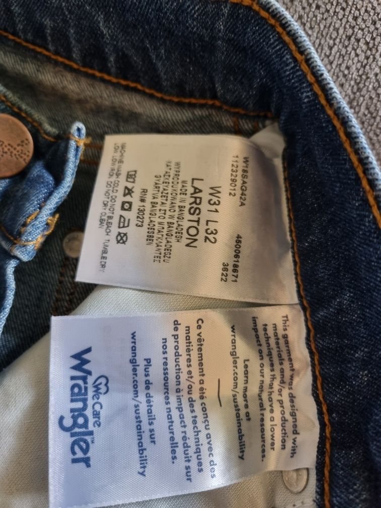 Spodnie jeansowe WRANGLER rozmiar 31/32