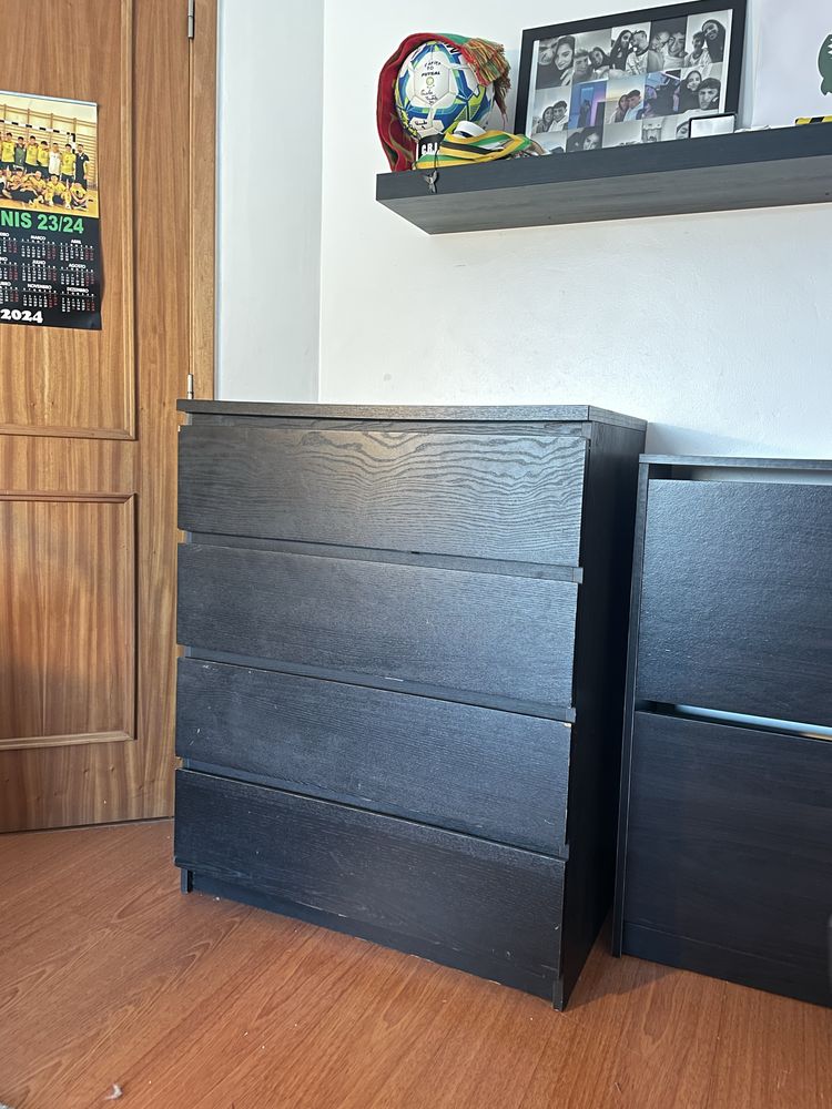 cómoda preta ikea MALM