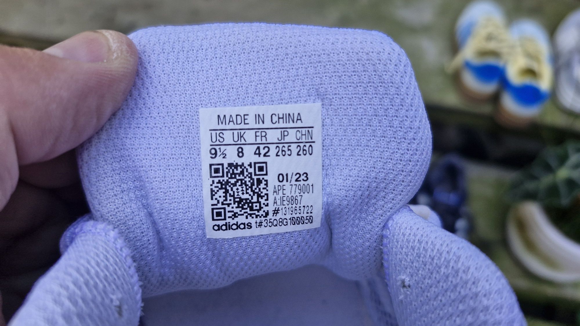 Кросівки Adidas Response.Розмір 42