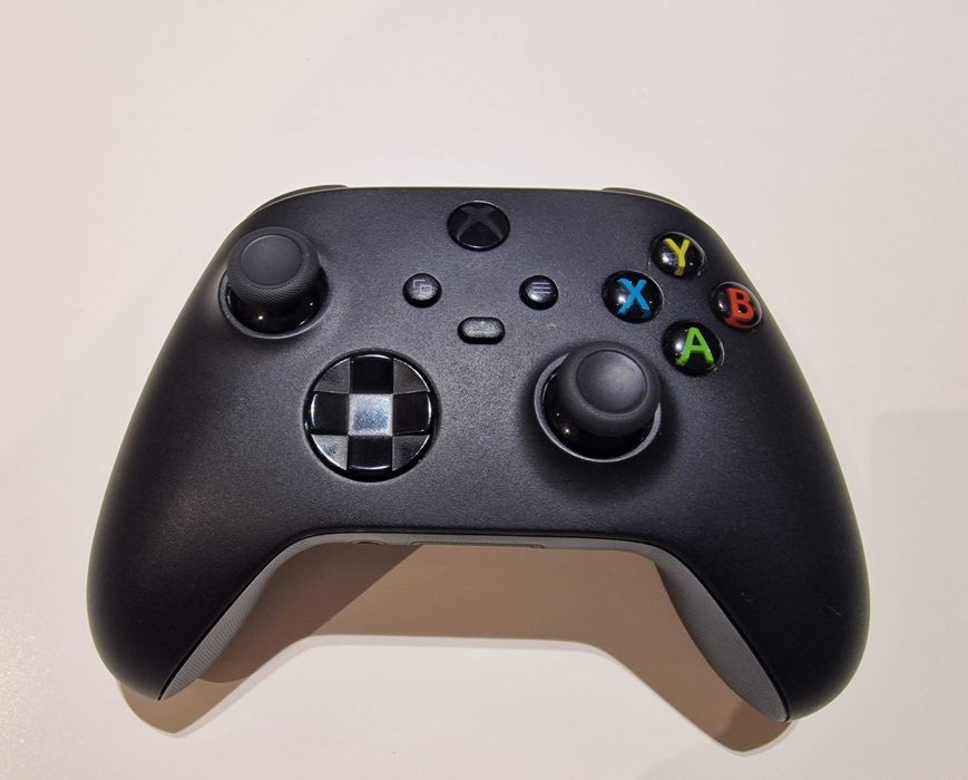 Pad kontroler Xbox 4 sztuki plus stacja dokująca Venom