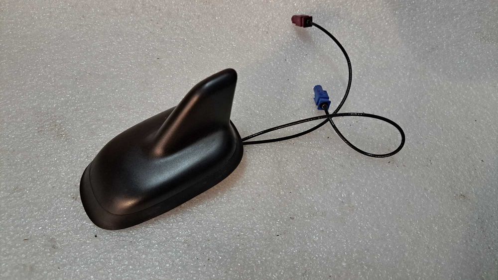 Antena dachowa płetwa Volkswagen Passat B6 -507A