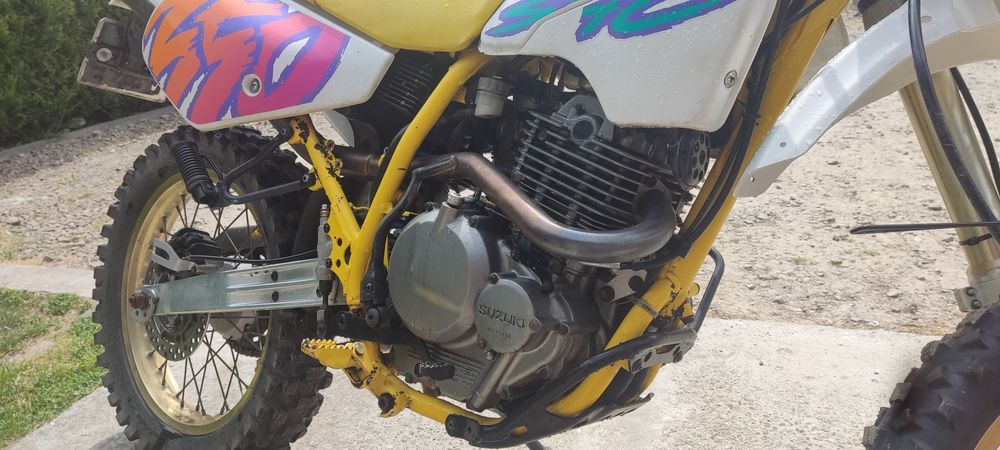 SUZUKI DR 350 Super Stan !