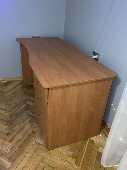 Шкільний/ офісний стіл