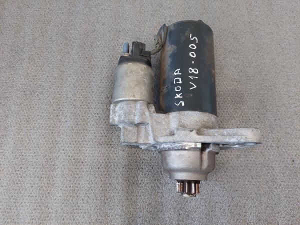 Motor de arranque SKODA Roomster (5J)