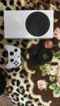 Продаю Xbox series s в ідеальному стані