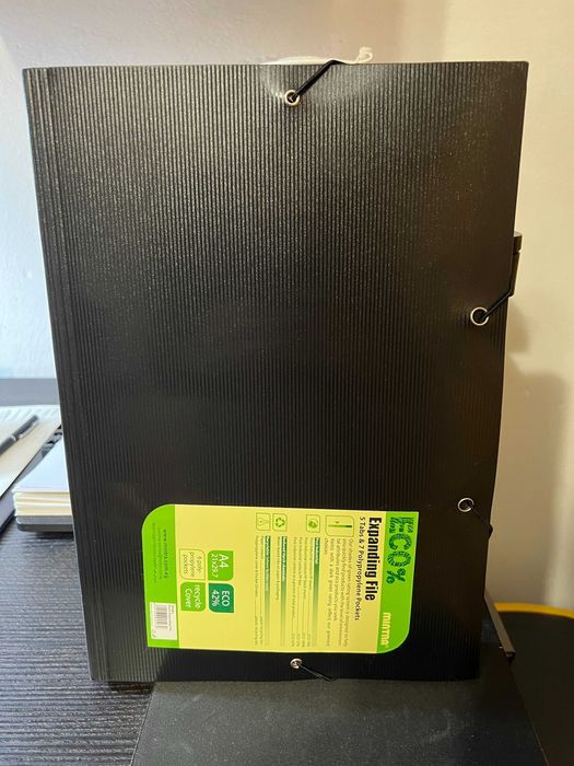 Elegancka i pojemna teczka ECO 6 kieszeni A4