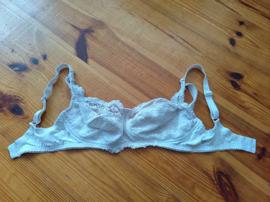 Biustonosz/stanik Vivo biały koronkowy rozmiar ok.75C