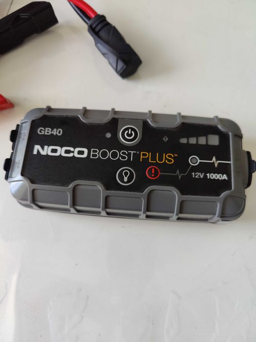 Пусковий пристрій noco cb40 boost plus бустер 1000 а