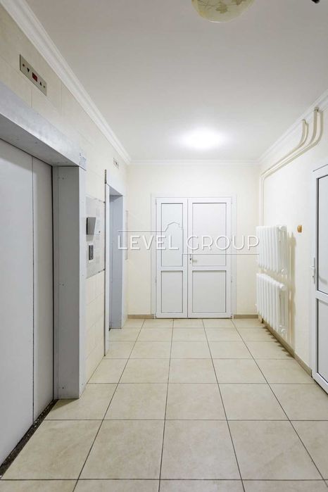 продаж 3-кімн квартири  вул. Анни Ахматової вул., 43 Осокорки