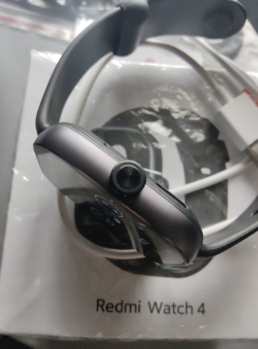 Часы Xiaomi Redmi Watch 4 смарт