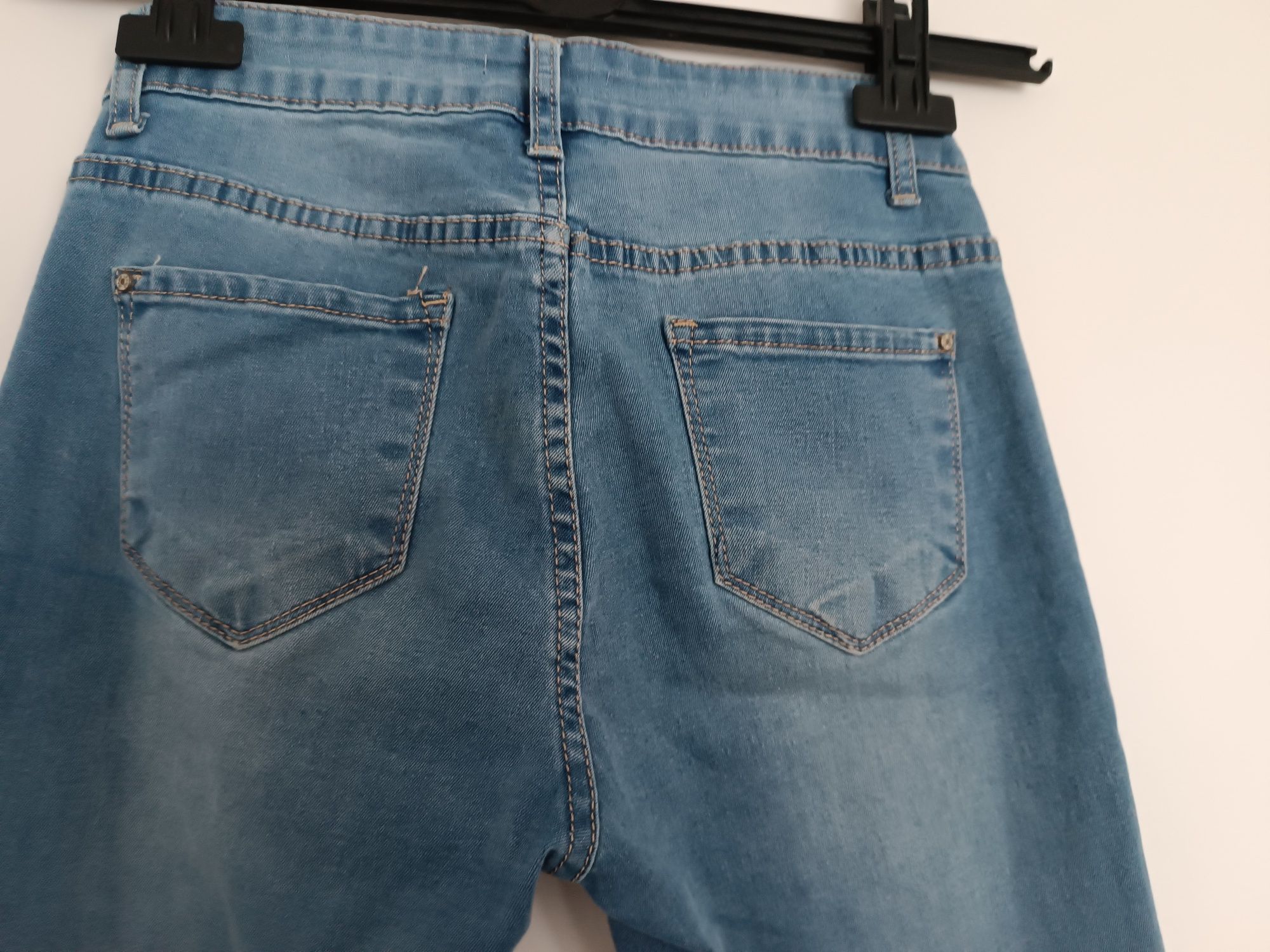 Ds fashion spodnie damskie jeansy 36 S niebieskie z przetarciami rurki