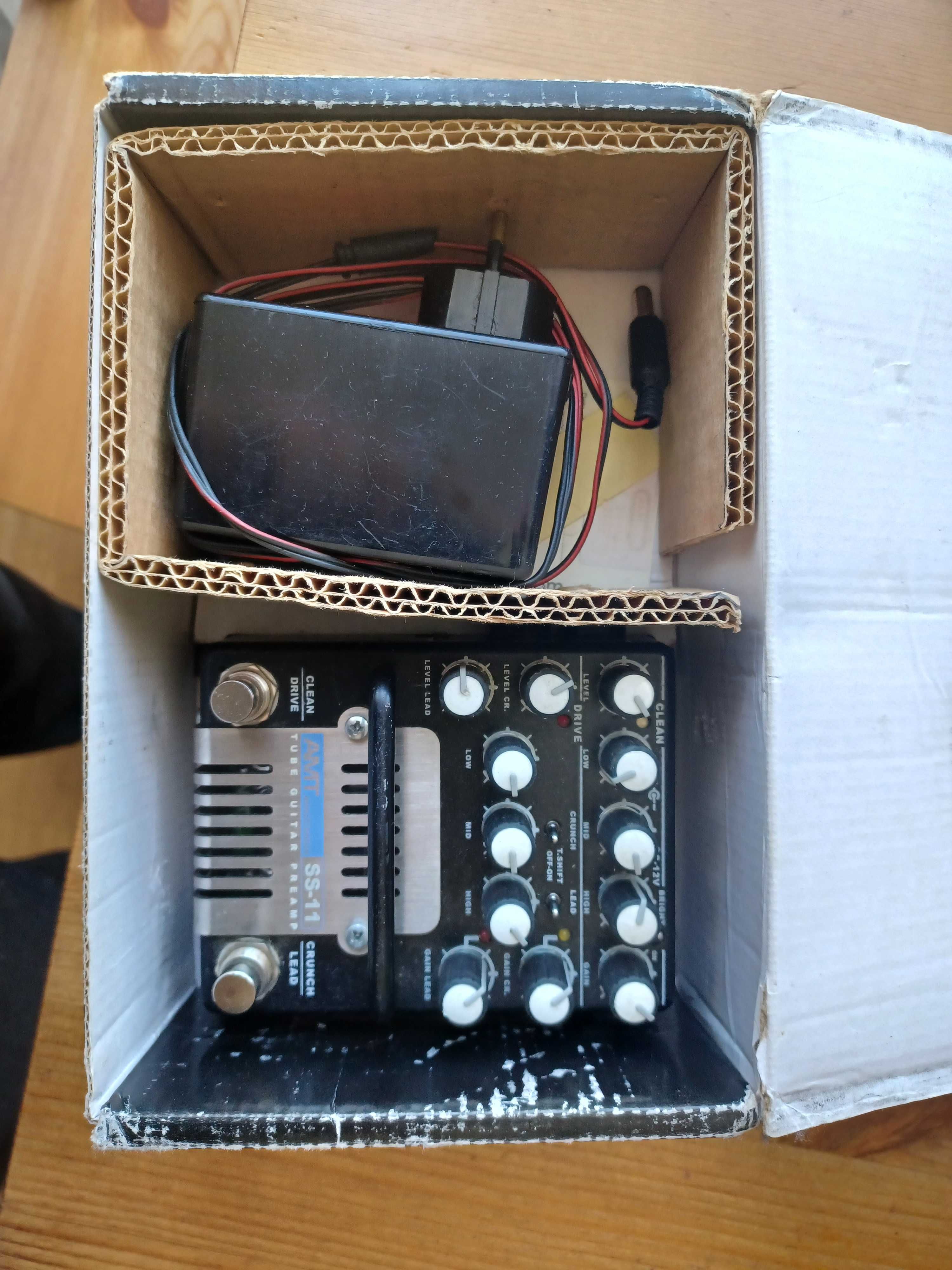 Gitarowy preamp lampowy, AMT SS-11A